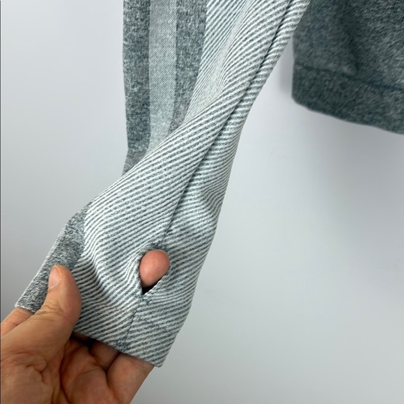 Ryka Gray Zip Up Fitted Sweater with Athletic Design Size XL - Picture 9 of 9